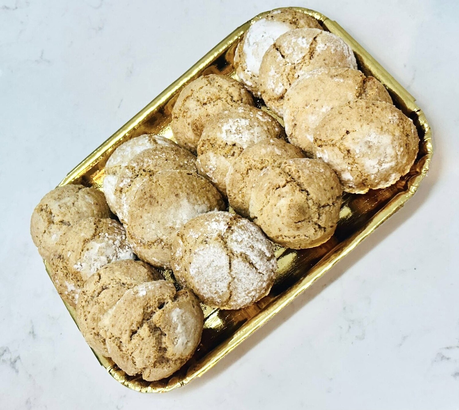 1kg Tray of Amaretti Biscuits