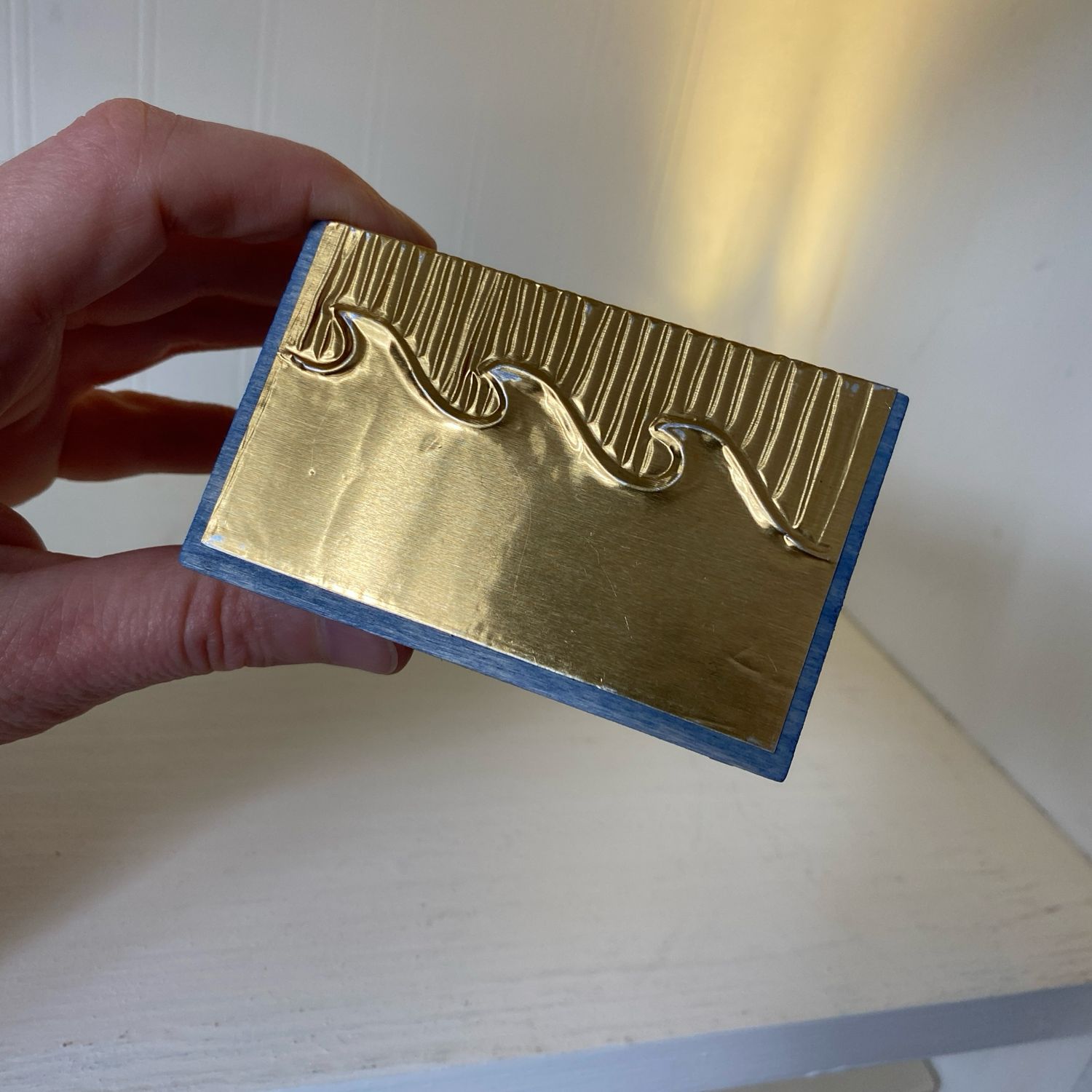 Gold Metal-Embossed Wave - Trinket Box