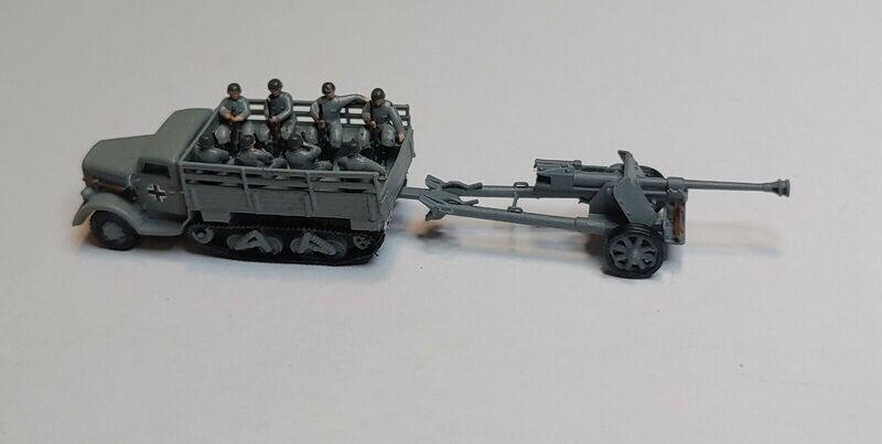 Wehrmacht 7.5cm PaK 40 attached