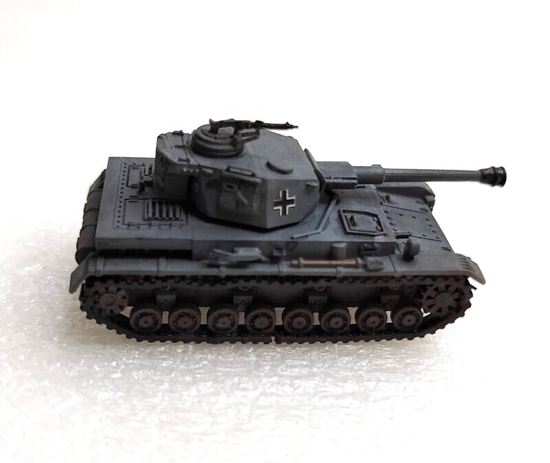 Tank IV with MG