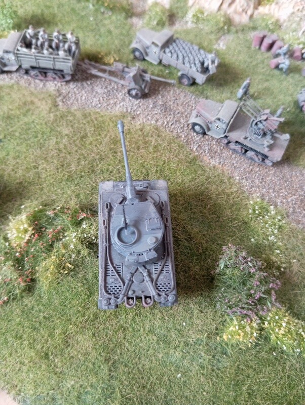 Tiger I tank with straight MG barrel