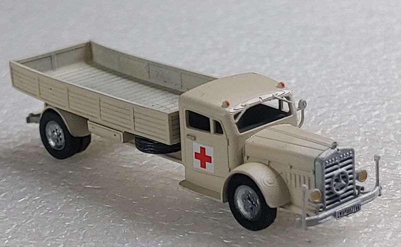 MB truck L 10,000 with standard platform