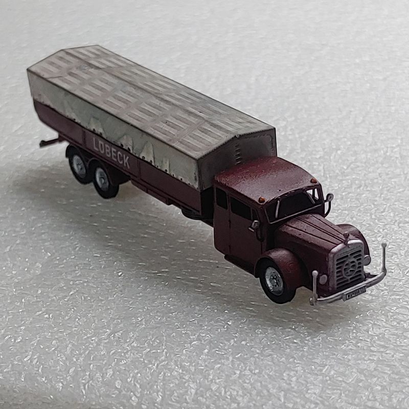 Mercedes truck L 10.00 with large driver's cab whip long and tarpaulin