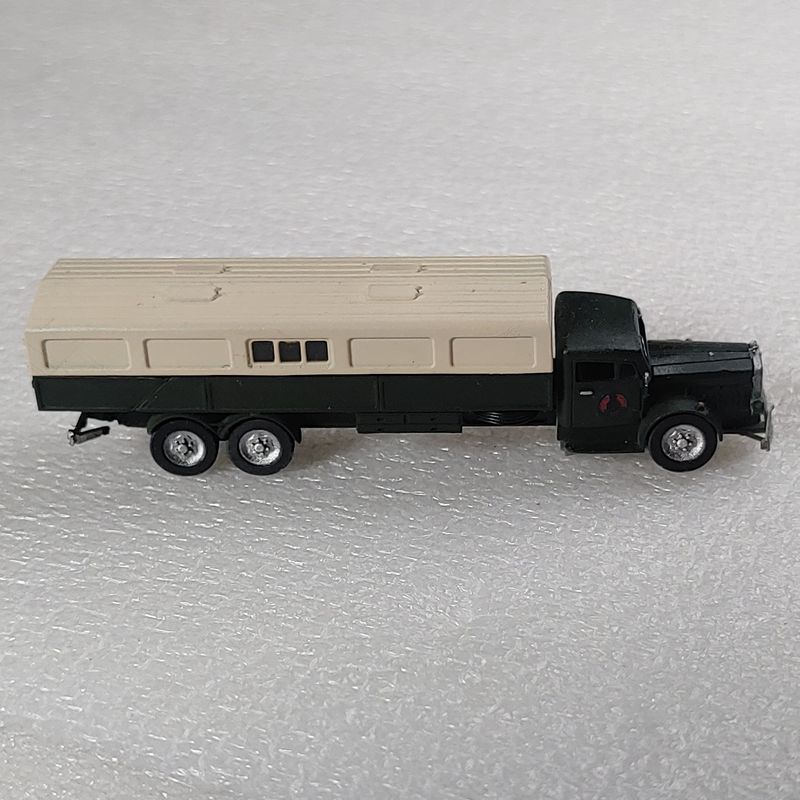 MB truck L 10,000 long with box body
