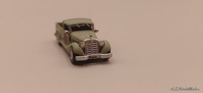 Mercedes 170 flatbed truck N Scale 1:160