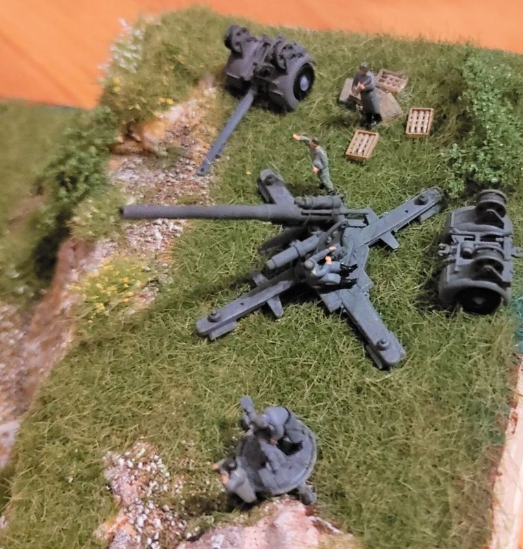' Military ' Wehrmacht set 8.8 cm anti-aircraft emplacement and SdAh 202 trailer disassembled.