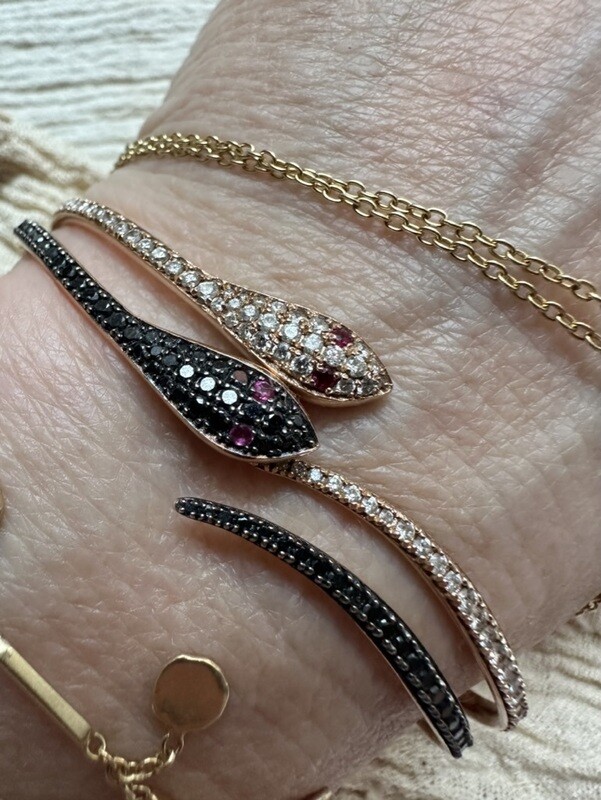 THE WHITE DIAMOND snake bangle THE WHITE DIAMOND snake bangle