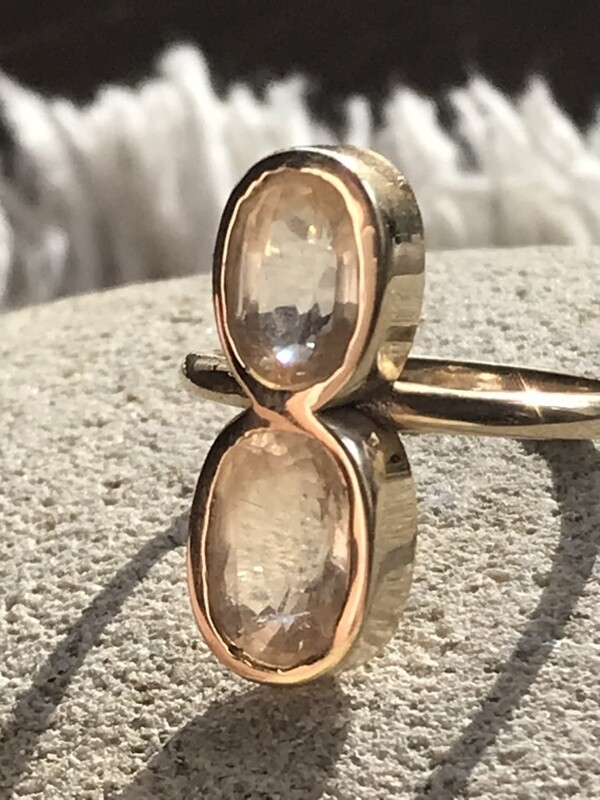 THE DOUBLE CHAMPAGNE candy ring THE DOUBLE CHAMPAGNE candy ring