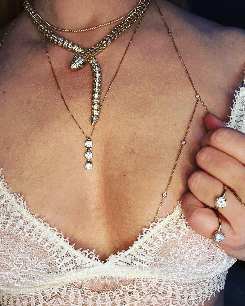 THE MOISSANITE Ring