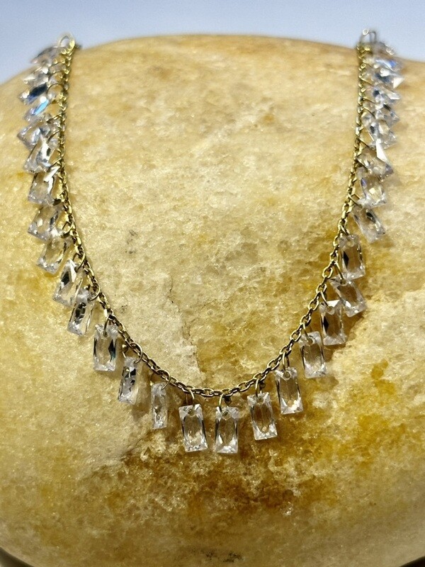THE WHITE CRYSTAL SHAKER necklace THE WHITE CRYSTAL SHAKER necklace