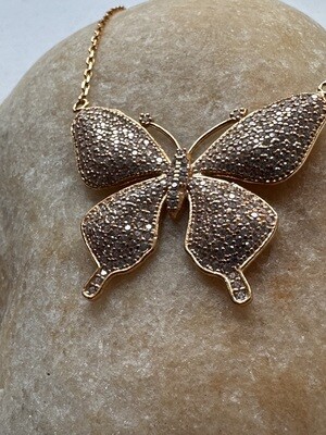 THE WHITE BUTTERFLY necklace