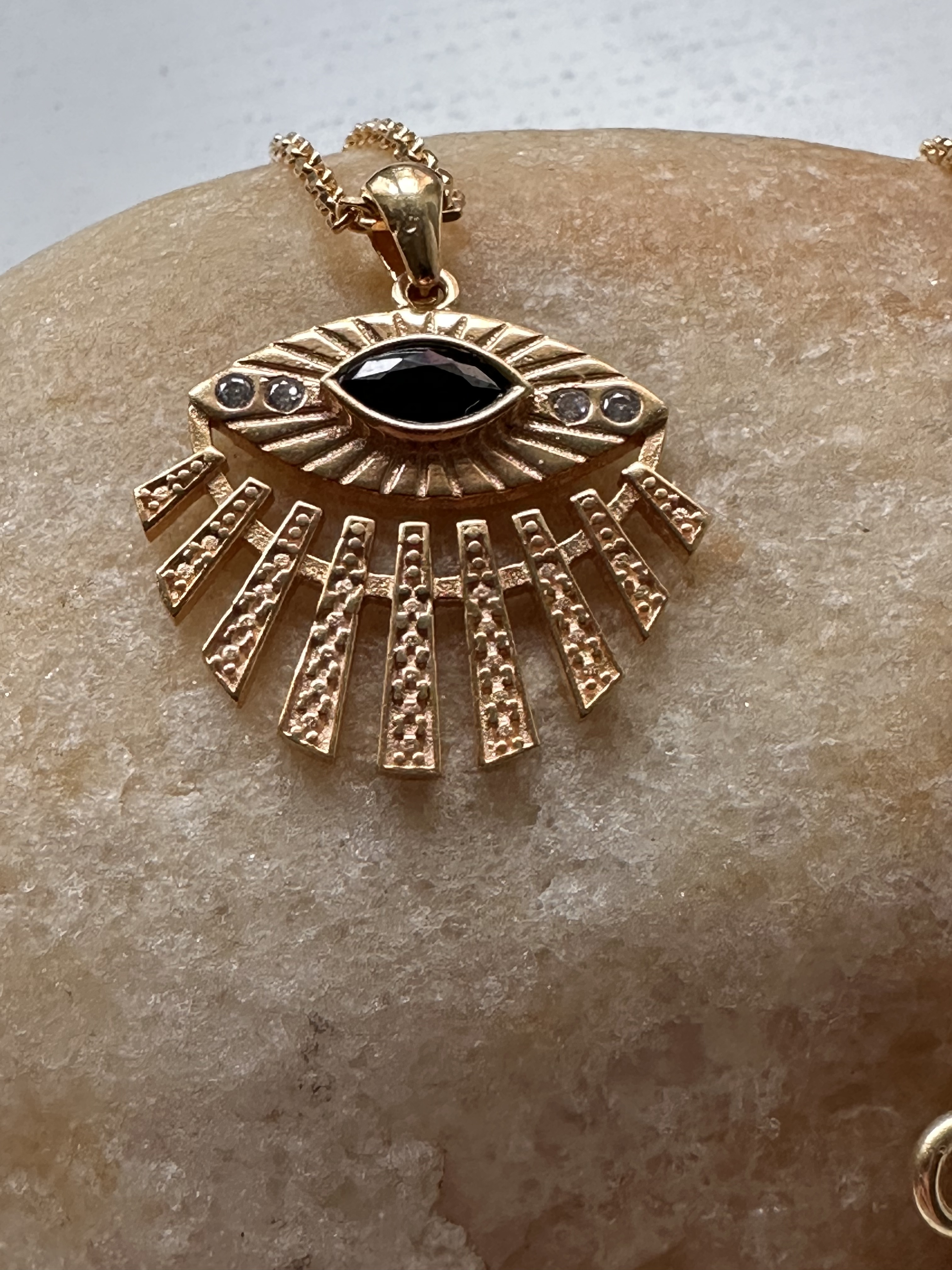 THE RISING SUN burst necklace