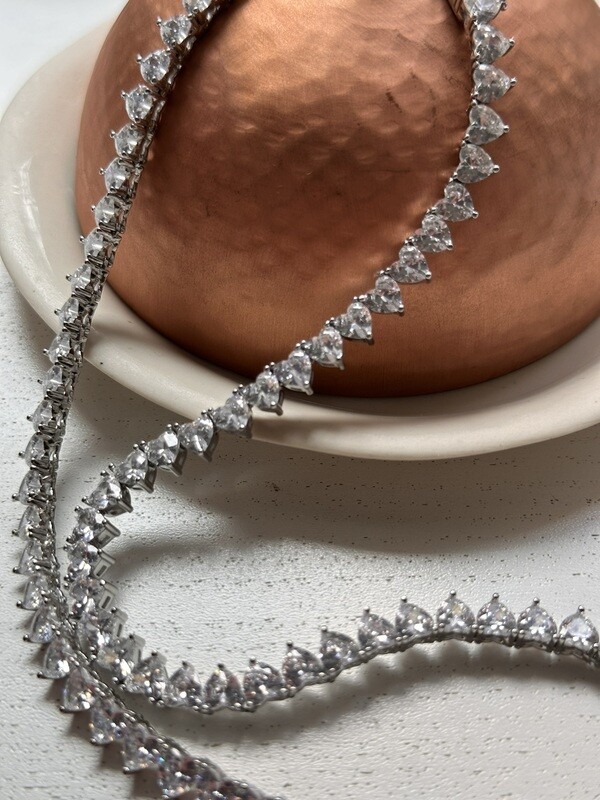 THE HEART shaped Tennis necklace THE HEART shaped Tennis necklace
