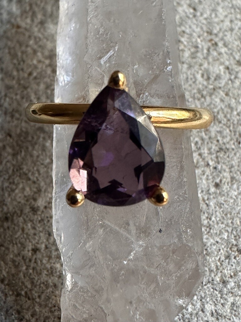 THE AMETHYST CANDY Ring
