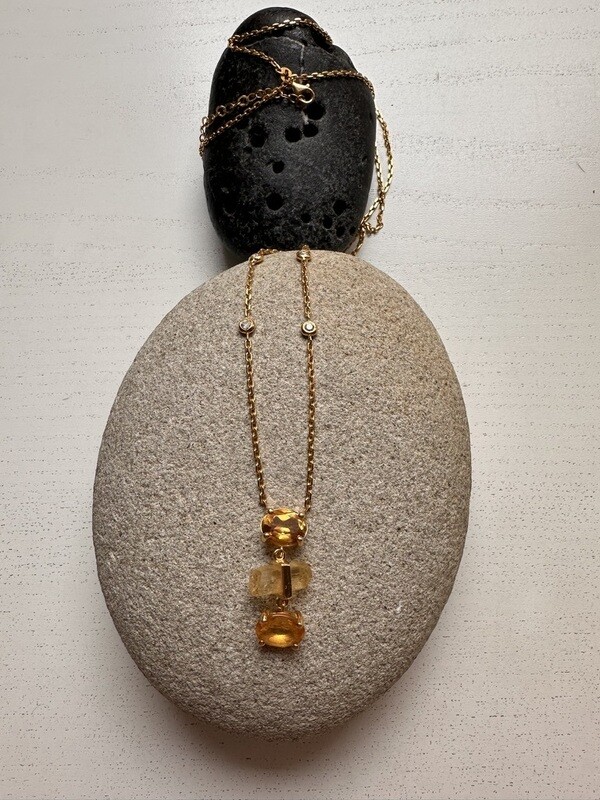 THE CITRINE AND DIAMONDS Necklace THE CITRINE AND DIAMONDS Necklace