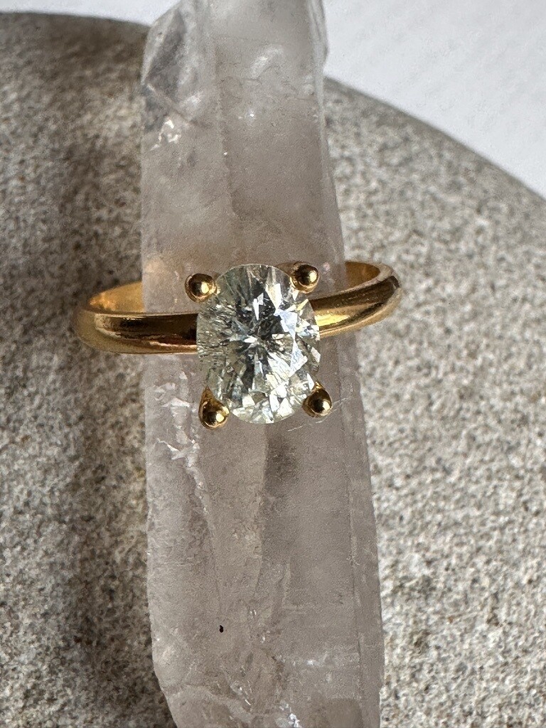 THE MOISSANITE CANDY Ring
