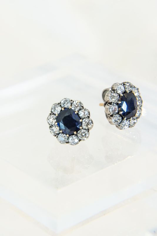 Sapphire &amp;  Diamond Cluster Earstuds