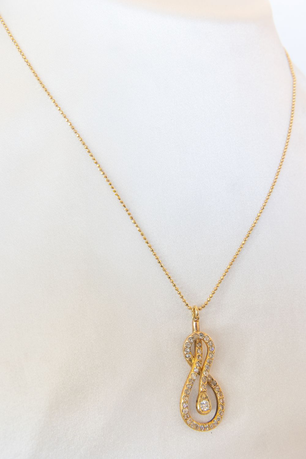 18K Yellow Gold Old Mine Cut Diamond Victorian Serpent Pendant