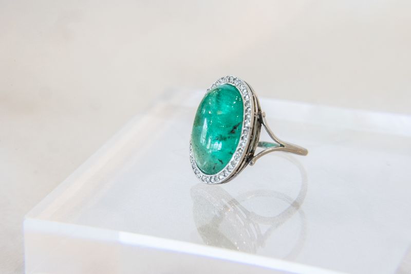 Platinum Art Deco Cabochon Emerald &amp; Diamond Ring