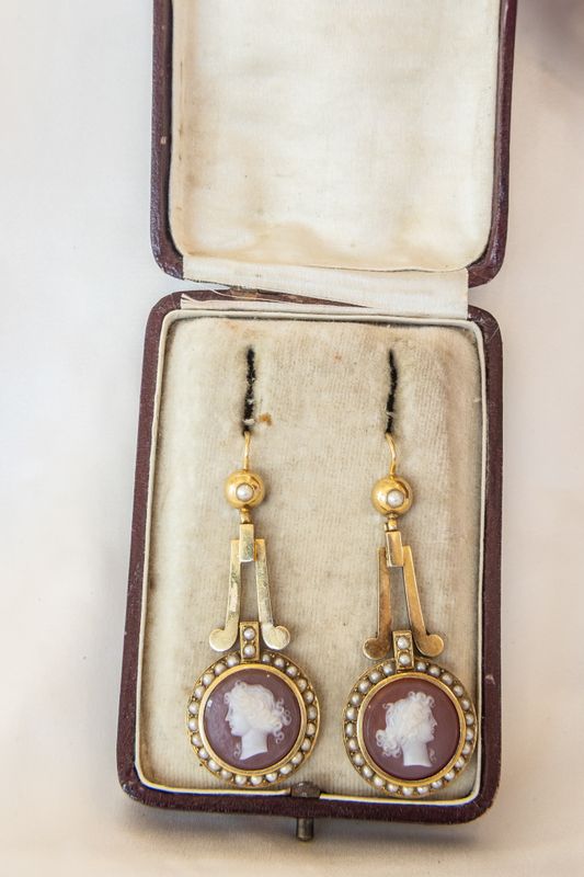 Victorian 18K Yellow Gold Pearl Cameo Drop Earrings