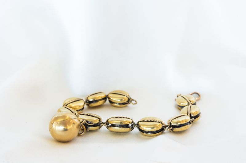18K Yellow Gold Victorian Ball Locket Bracelet