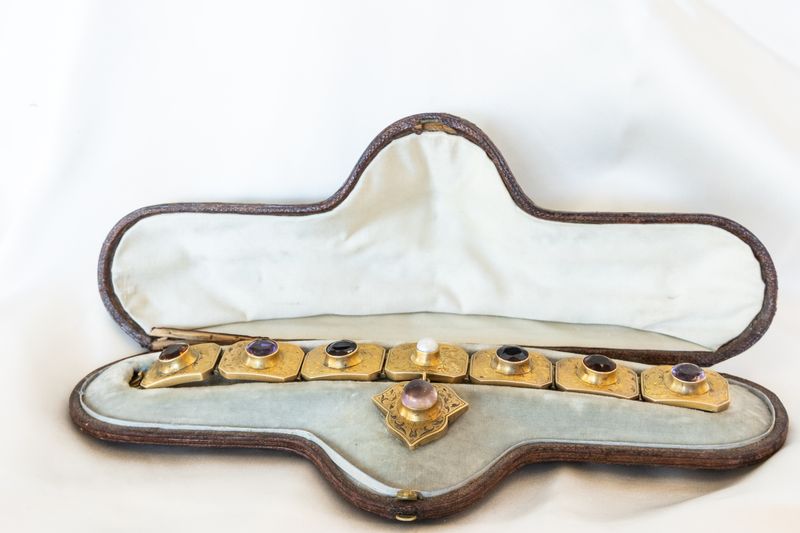 15K Yellow Gold Victorian Gemset Plaque Bracelet