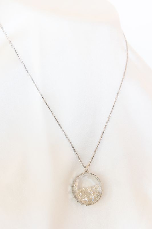 18K White Gold Diamond Shake Necklace