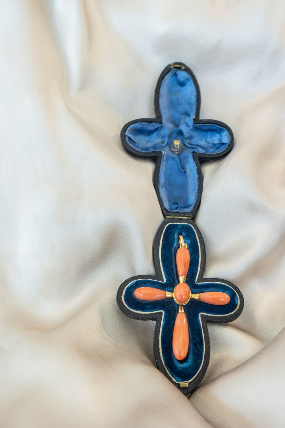 22K Yellow Gold Coral Cross Pendant