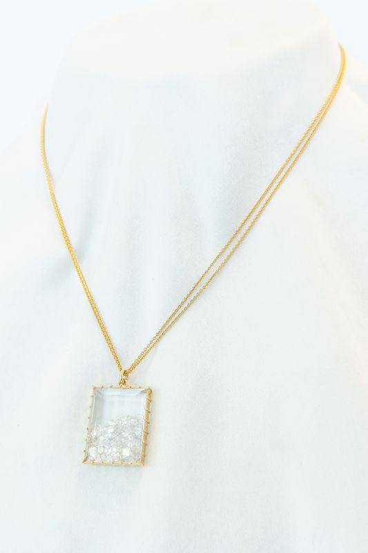 18K Yellow Gold Diamond Rectangular Shake Necklace