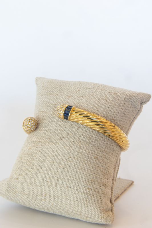 18k Yellow Gold Ruby Sapphire &amp; Diamond Fluted Cuff