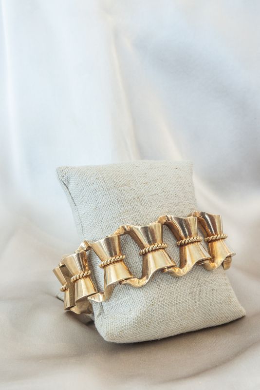 14k Yellow Gold Retro Link Bracelet