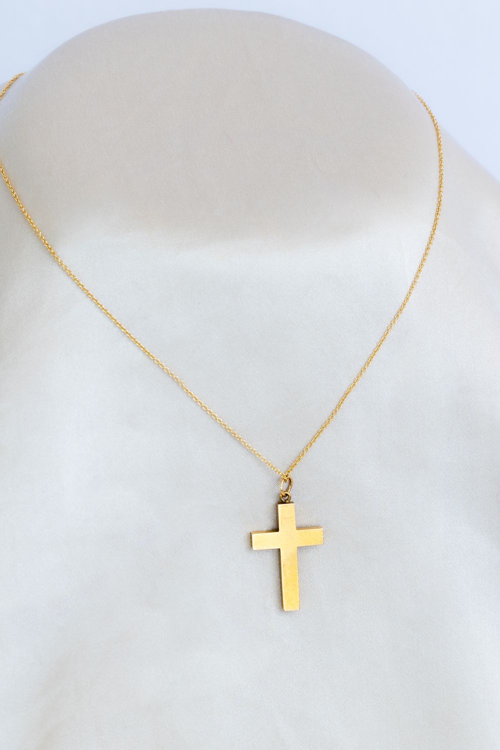 18K Yellow Gold Cross Necklace