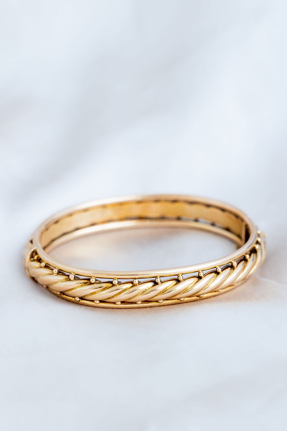 18K Yellow Gold Twist Bangle