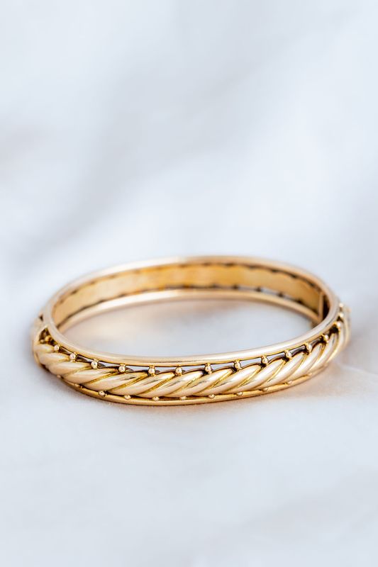 18K Yellow Gold Twist Bangle