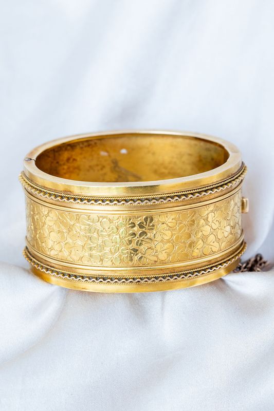 15K Yellow Gold Victorian Floral Wide Bracelet