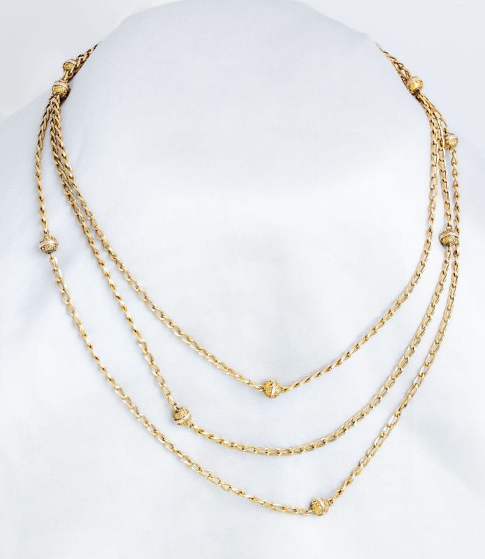 18K Yellow Gold Curblink Chain With Gold Filigree Beads Circa 1870