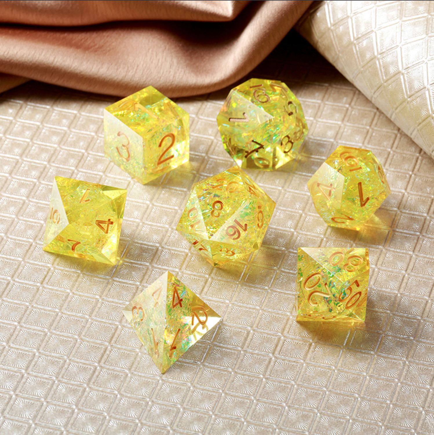 Sharp Edge Dice Set - Canary