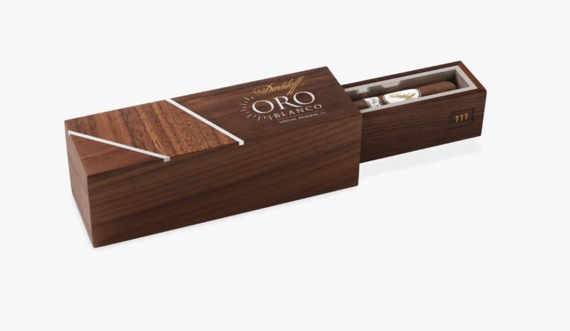 DAV ORO BLANCO 111 YEARS COFFIN