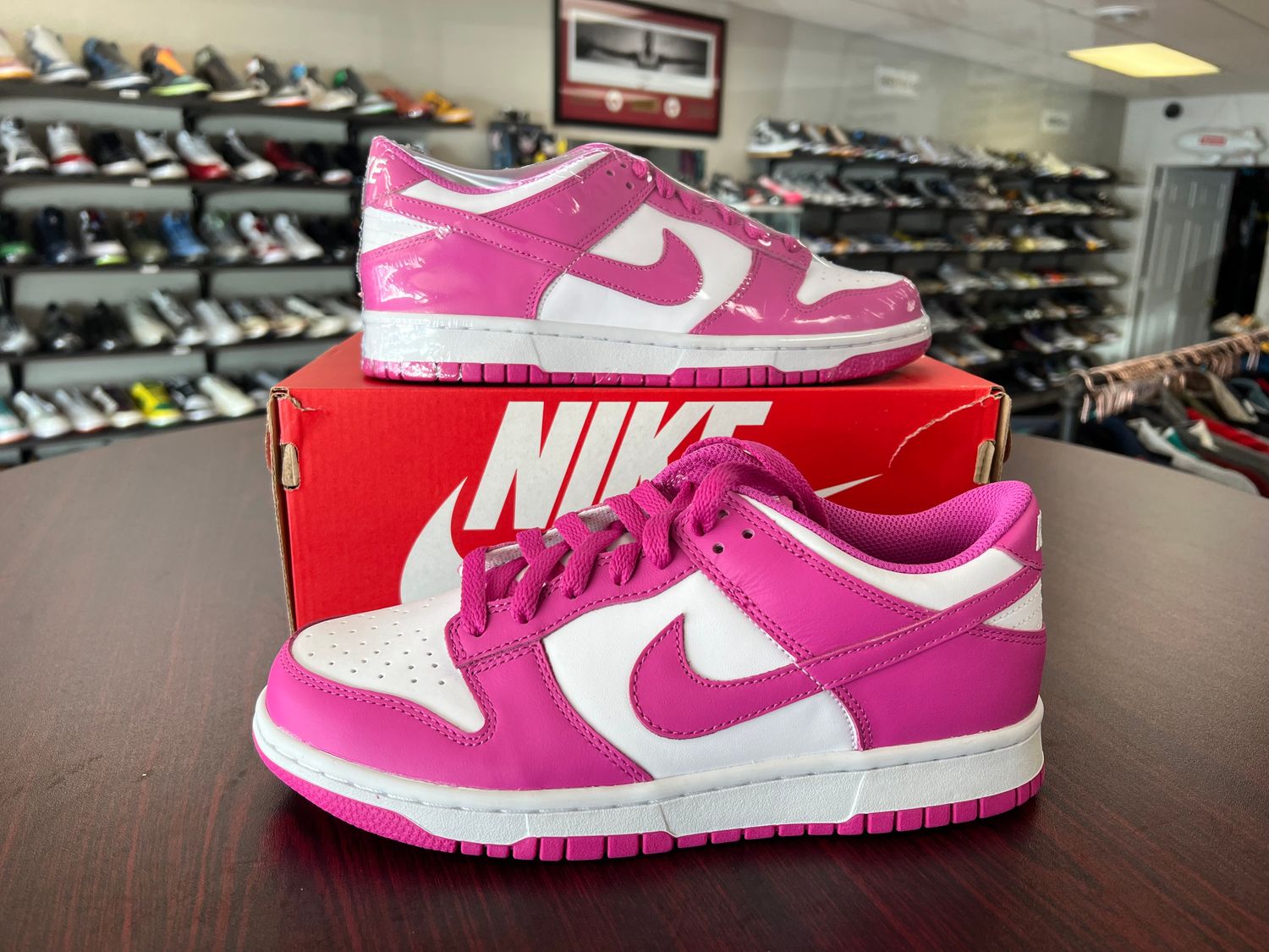NEW NIKE DUNK LOW ACTIVE FUCHSIA