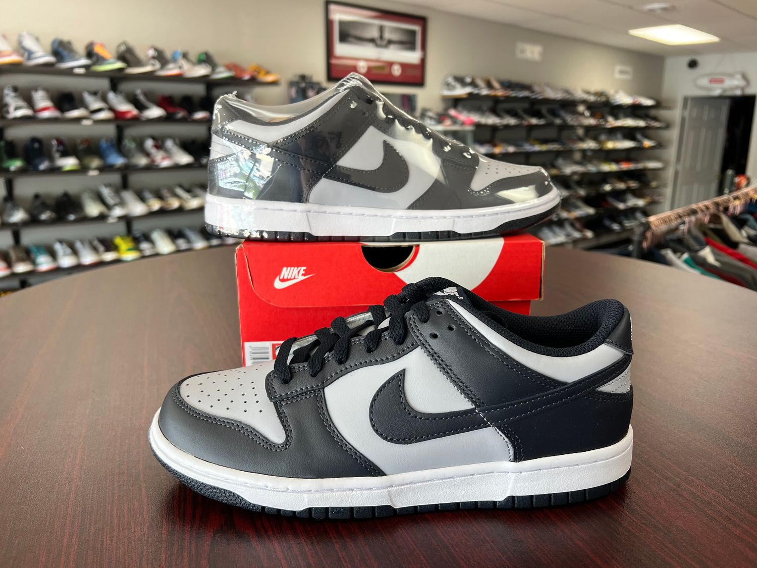 NEW NIKE DUNK LOW GEORGETOWN