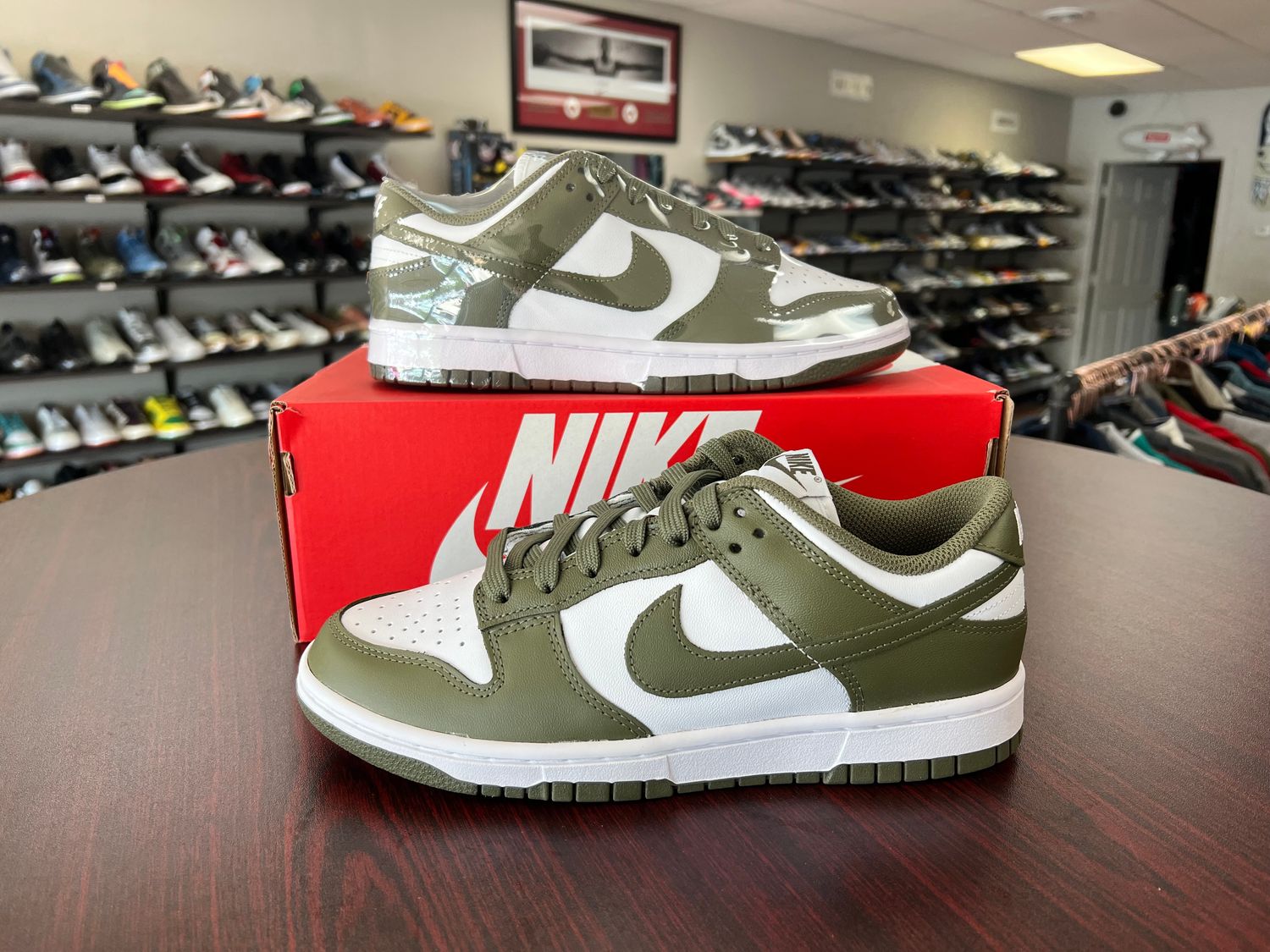 NEW NIKE DUNK LOW MEDIUM OLIVE (W)
