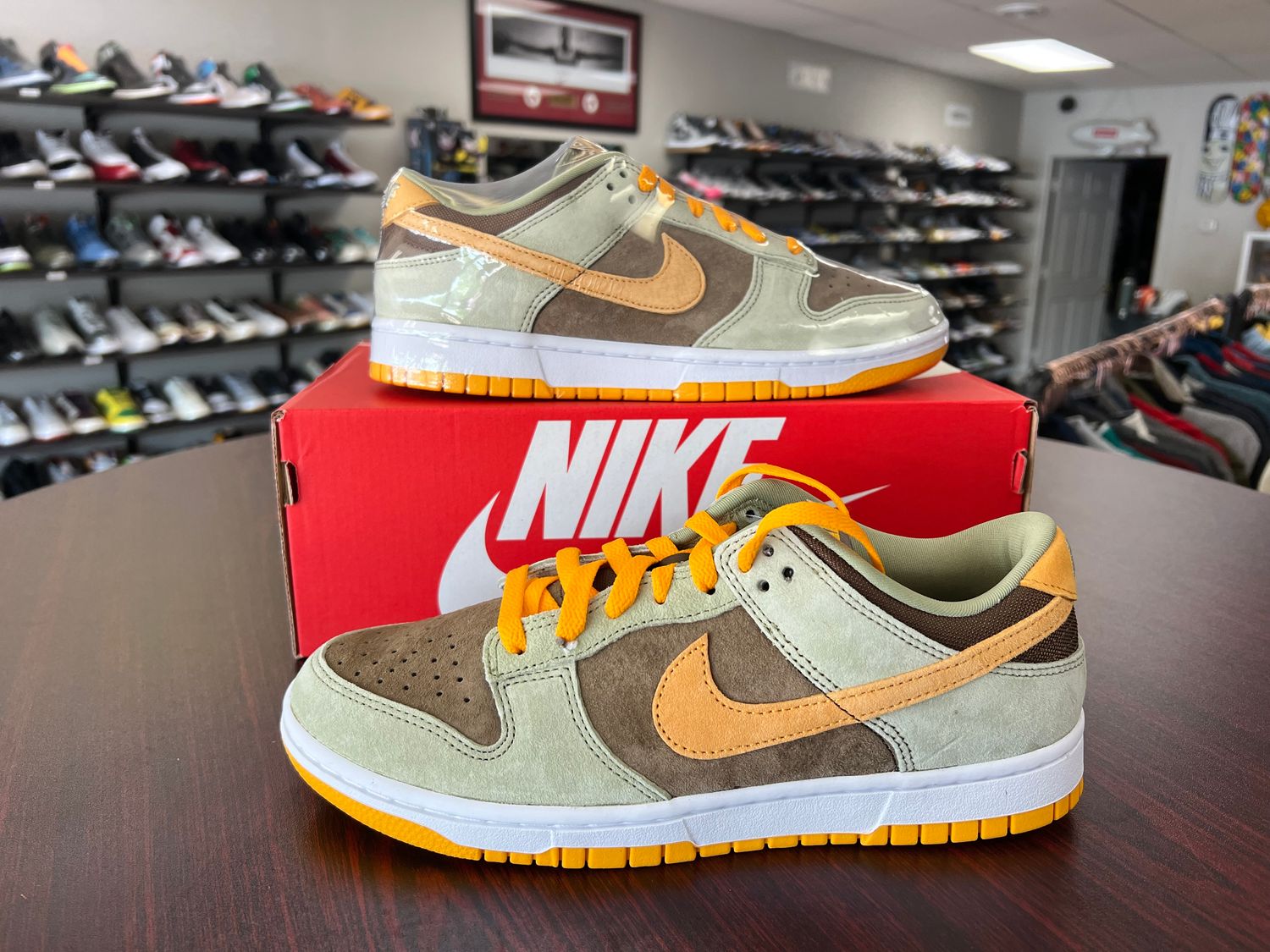 NEW NIKE DUNK LOW DUSTY OLIVE
