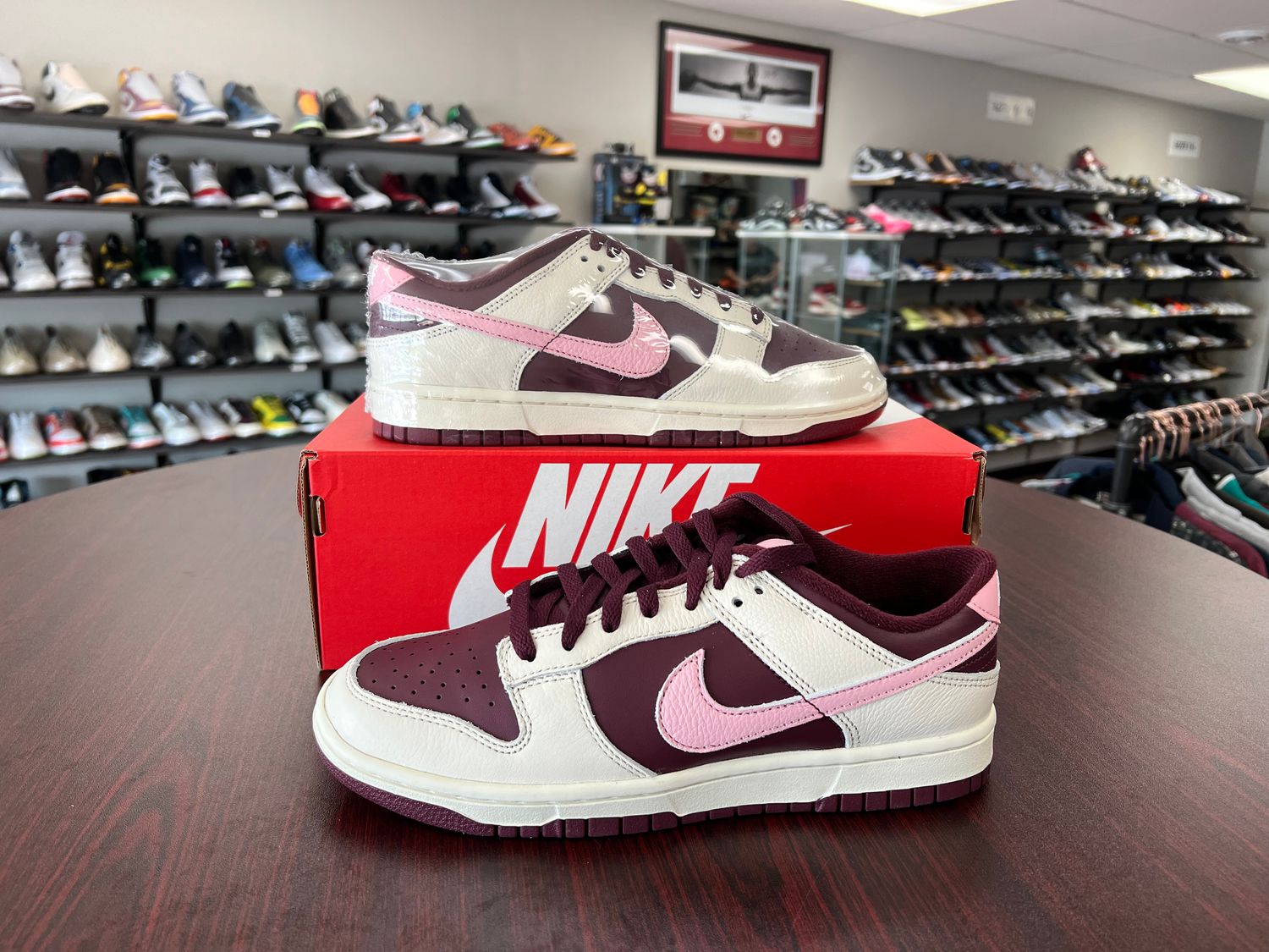 NEW NIKE DUNK LOW PRM VALENTINES DAY 2023