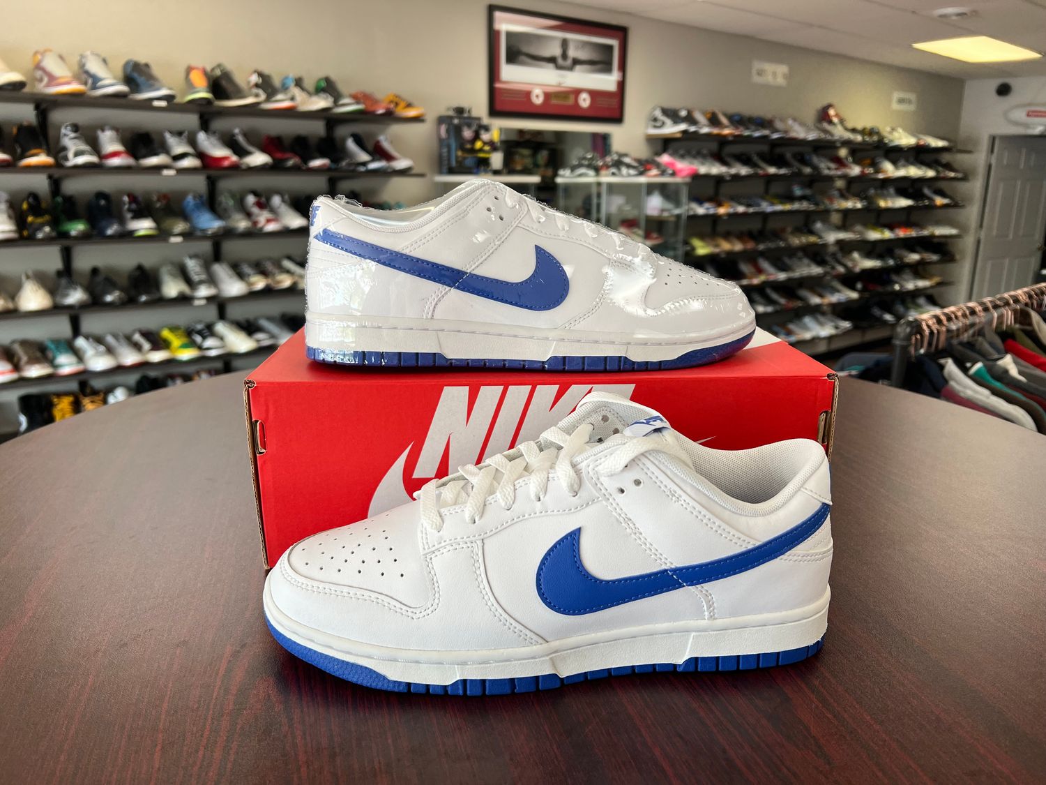 NEW NIKE DUNK LOW WHITE HYPER ROYAL