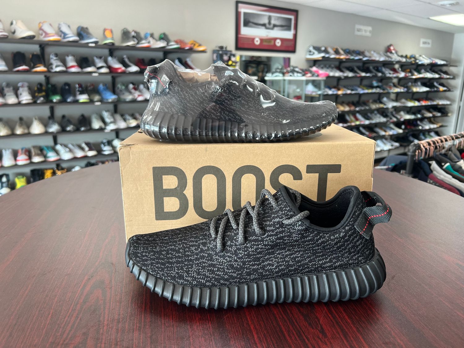 NEW ADIDAS YEEZY 350 PIRATE BLACK (2023)