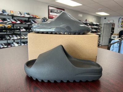 NEW ADIDAS YEEZY SLIDE ONYX