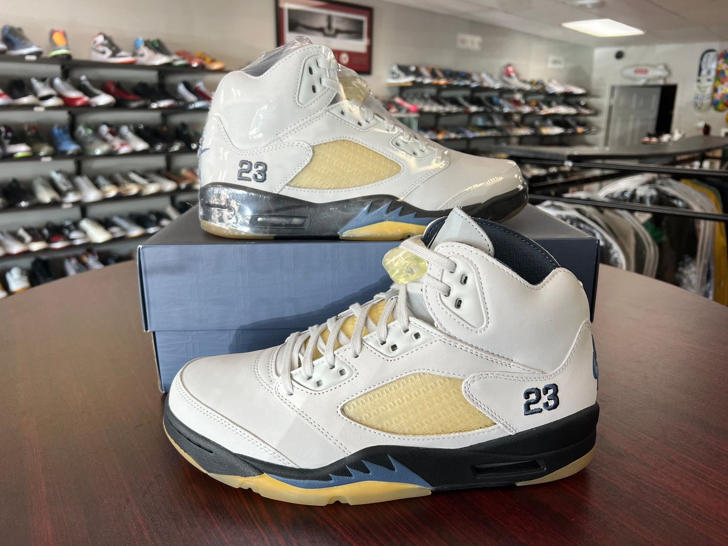 NEW AIR JORDAN 5 A MA MANIERE DAWN (W)