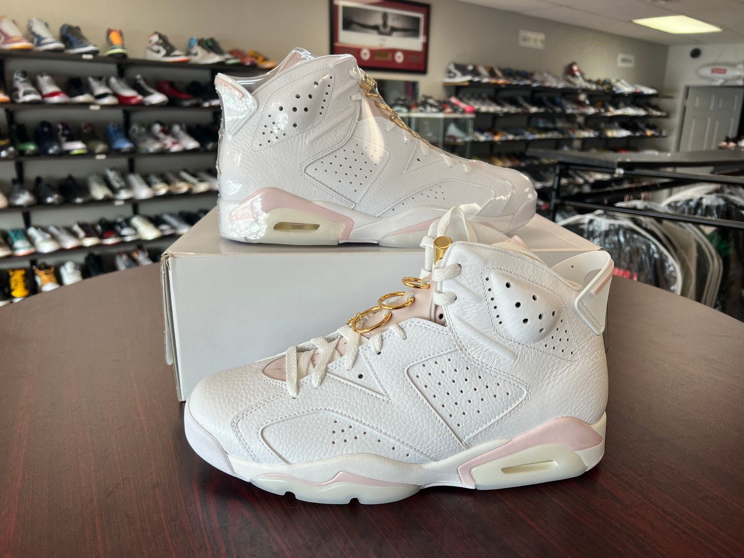 NEW AIR JORDAN 6 GOLD HOOPS (W)