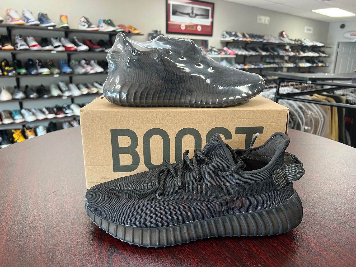NEW ADIDAS YEEZY 350 V2 MONO CINDER