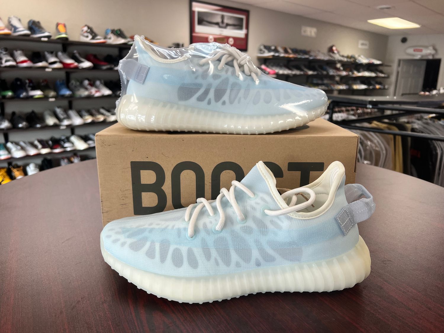 NEW ADIDAS YEEZY 350 V2 MONO ICE